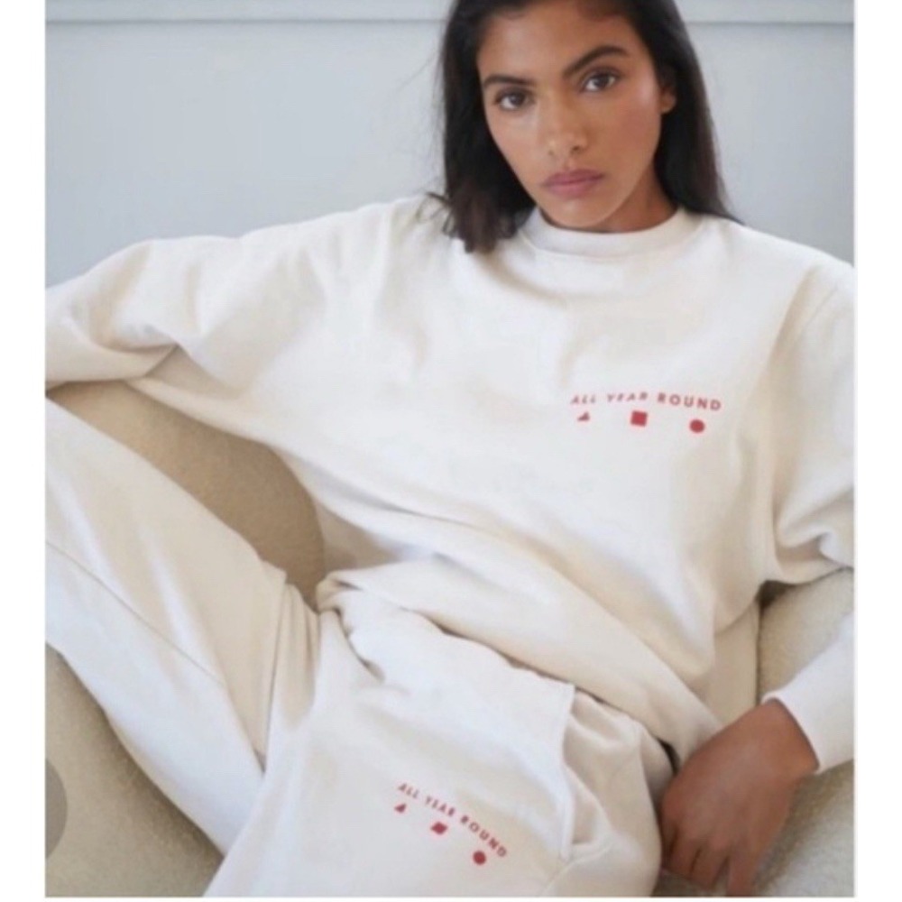 AYR All Year Round Cream Oversized Red Embroidered Crewneck Sweatshirt SZ S